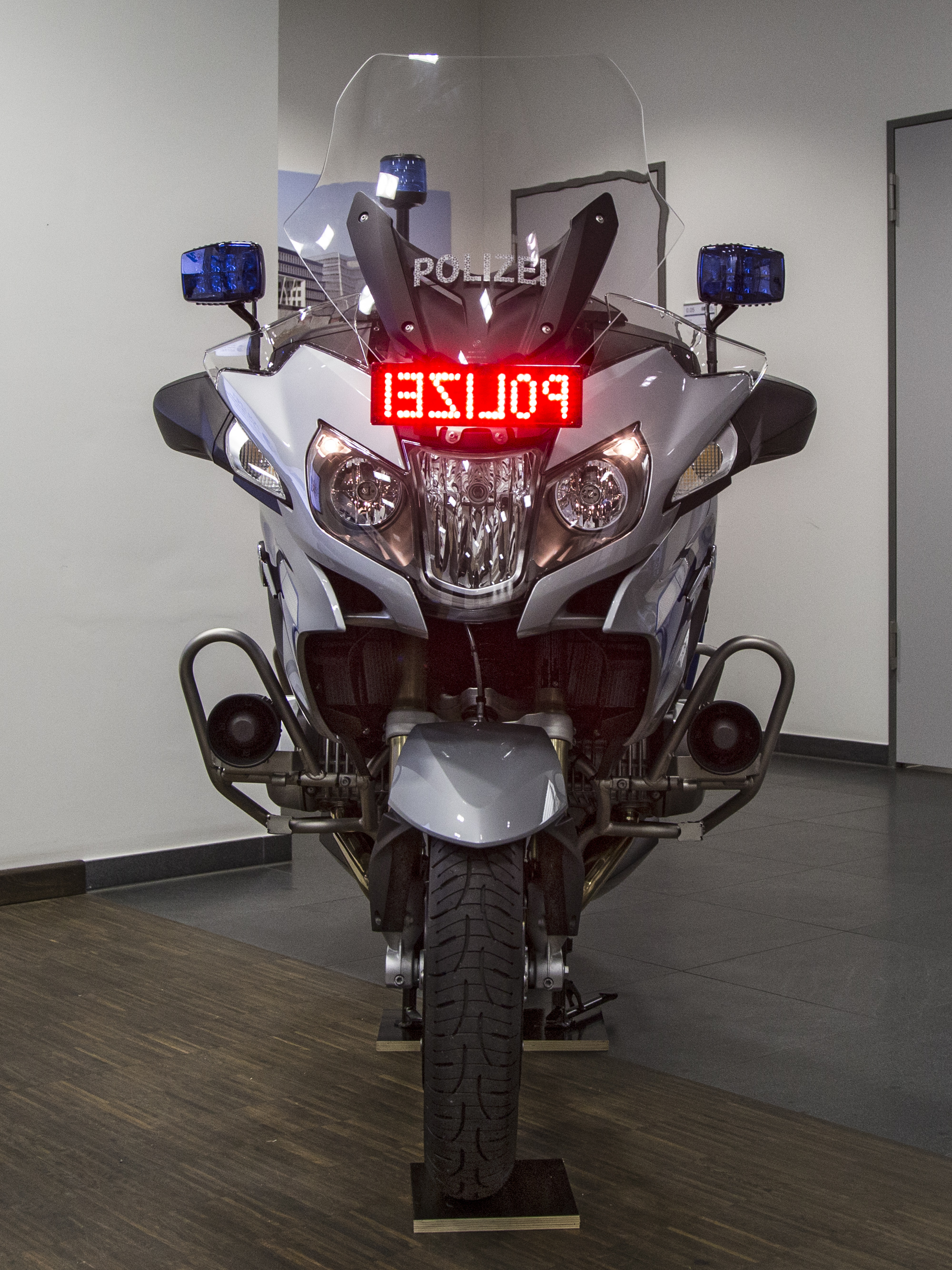 neues Polizeimotorrad 