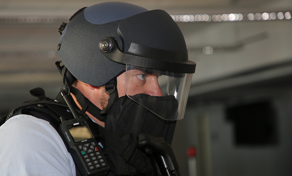 Ballistic safety helmet