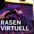 Zweigeteiltes Bild. Links Computerspieler mit der Aufschrift Rasen virtuell. Rechts verunfalltes Fahrzeug mit der Aufschrift Rasen in echt.