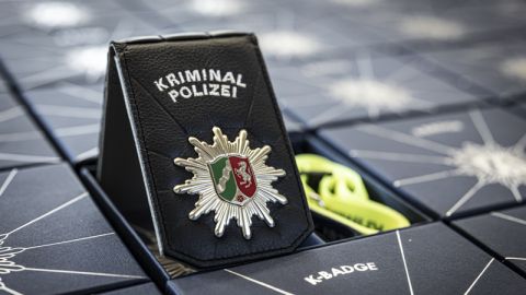 New K-badge of the criminal investigation department tested.