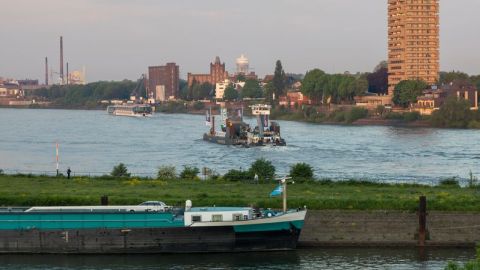 Ruhrmündung zu Berg