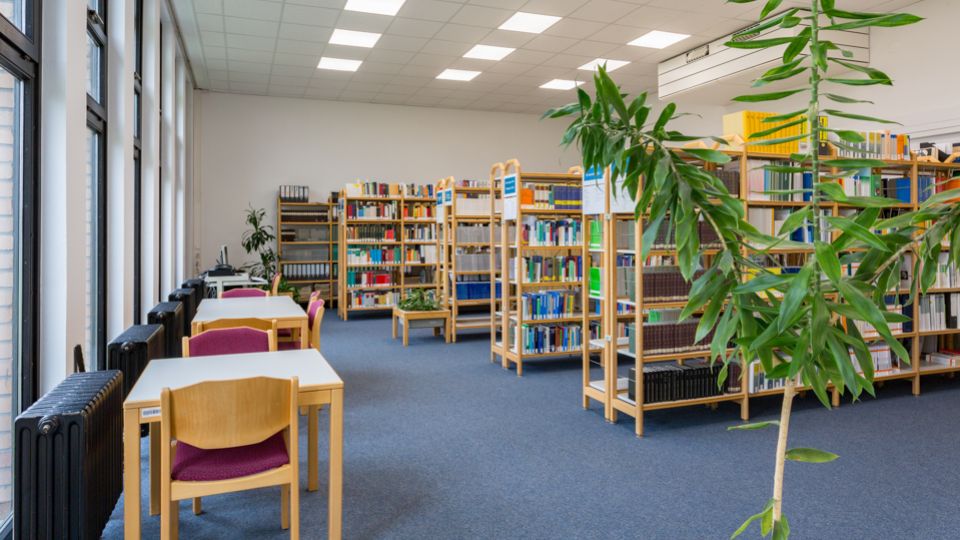 Bibliothek des Bildungszentrums Neuss